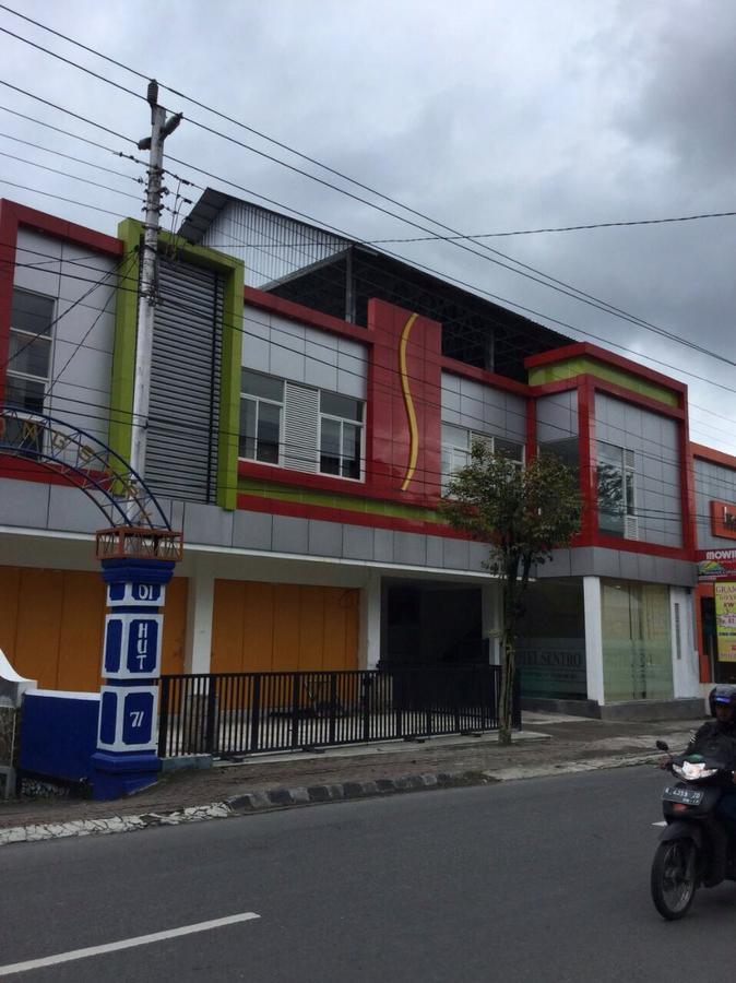 Sentro Hotel Wonosobo Luaran gambar